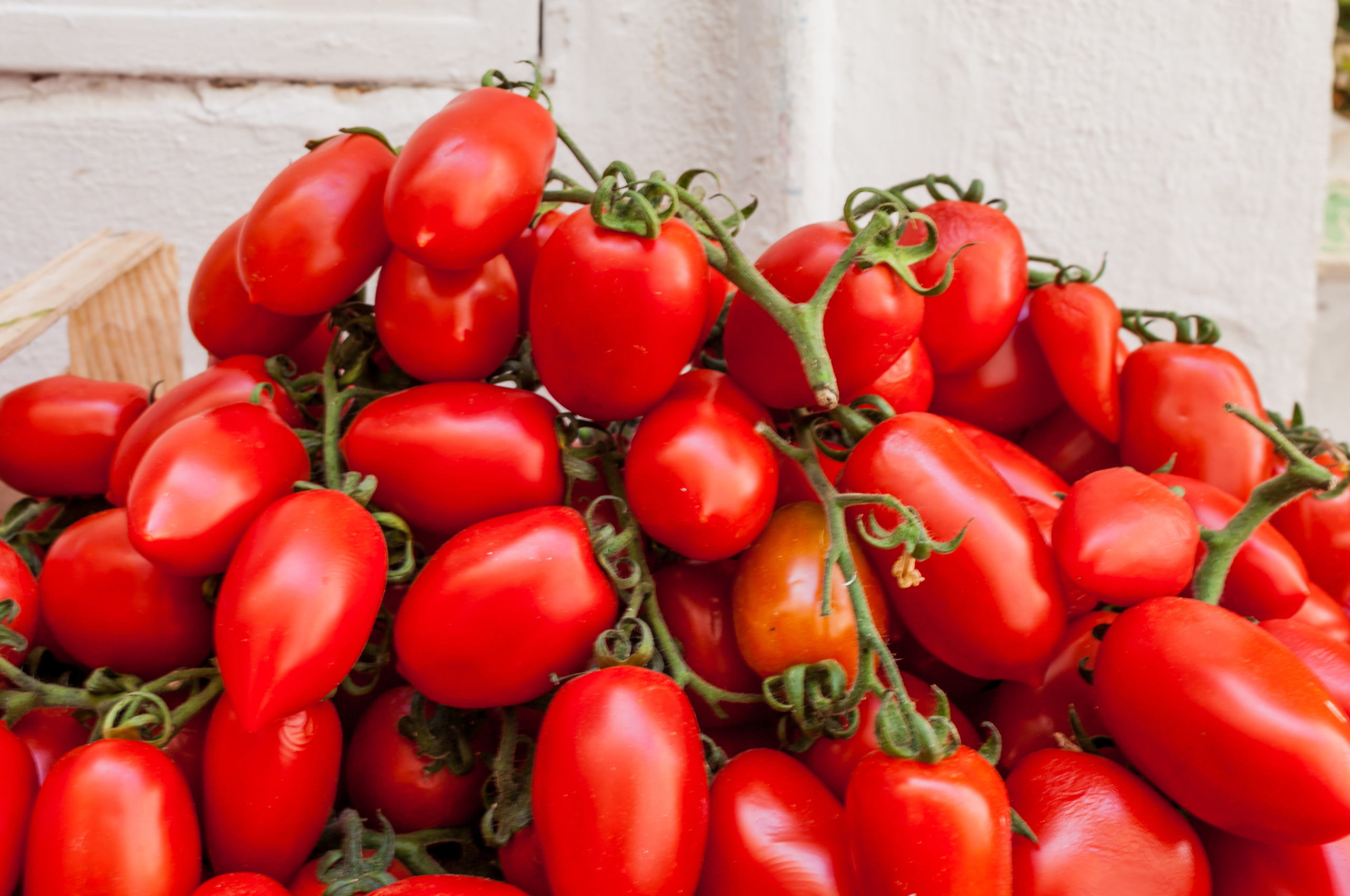 El tomate en la pizza: por qué menos es más